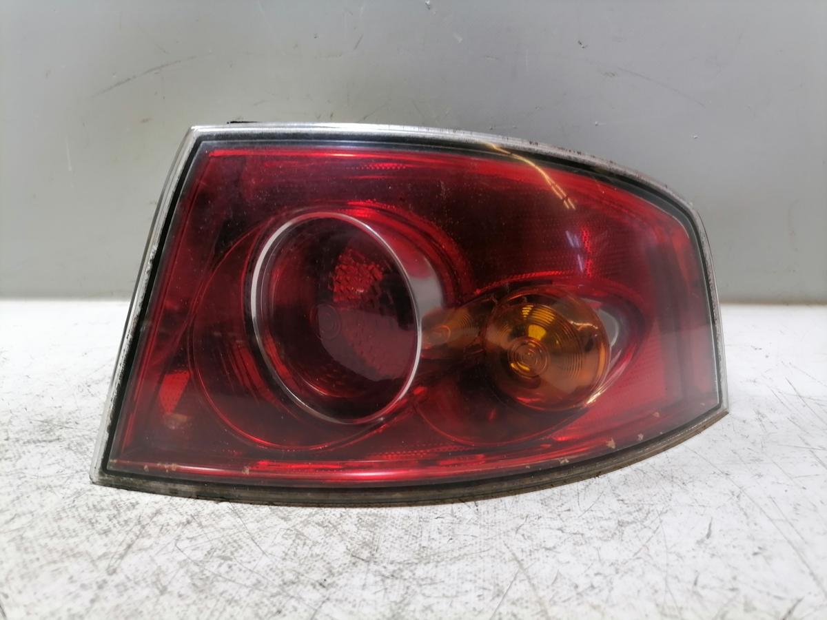 Seat Ibiza 6L original R&uuml;cklicht R&uuml;ckleuchte Schlussleuchte rechts au&szlig;en Bj.2003